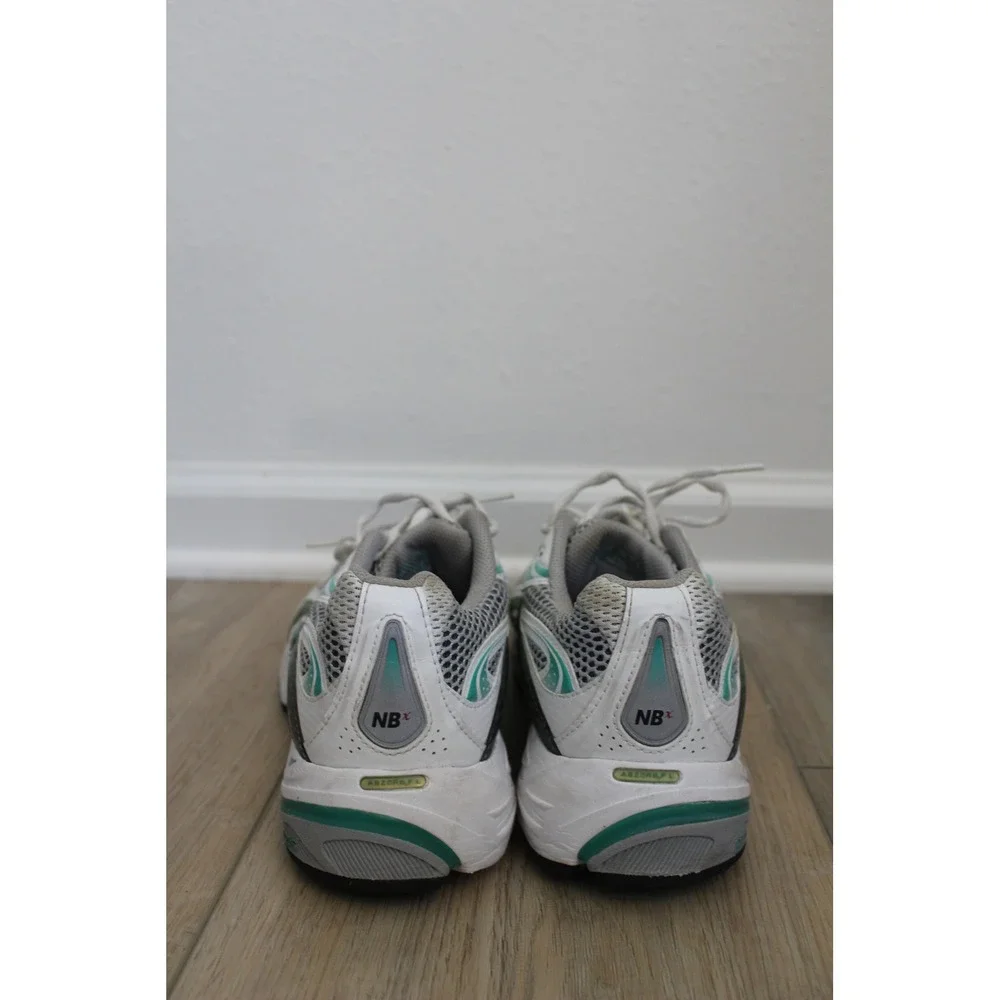 New Balance 1062 Women's Y2K Running Shoes White‎ Teal Silver W1062WG Size 11